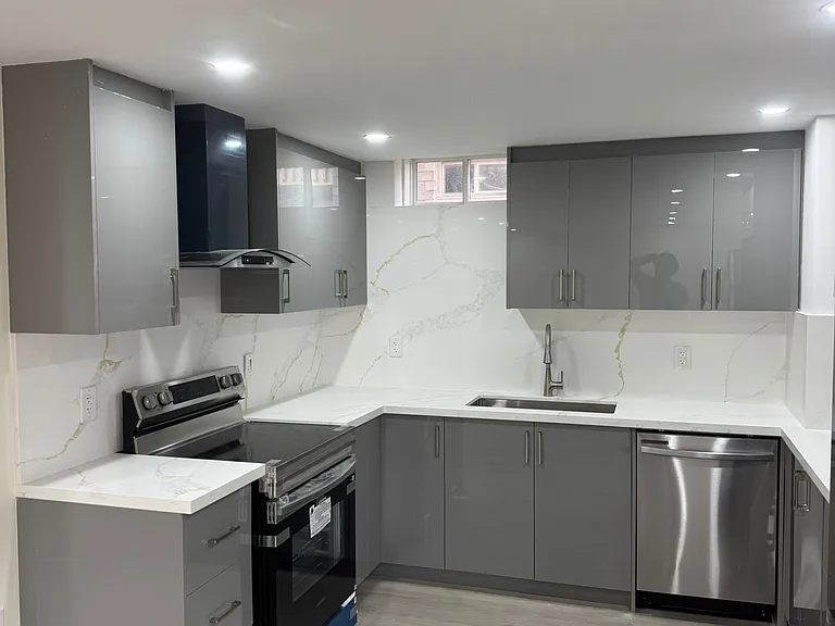 76 Bearberry Rd #BASEMENT — Photo 2