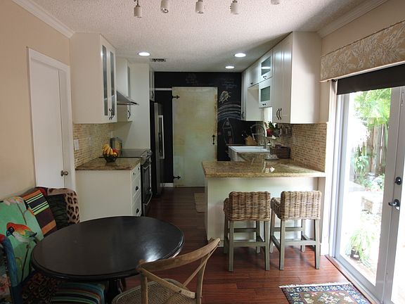 5th image of 10790 NW 52nd St