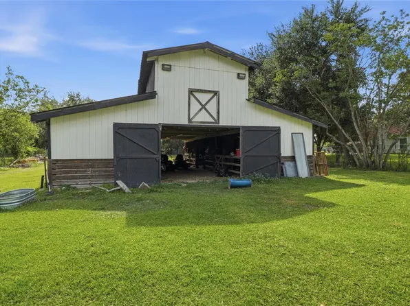 3305 Luella Ave, Deer Park, TX 77536