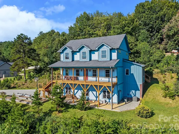 19 Magnolia Farms Dr, Asheville, NC 28806
