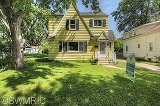 1st image of 123 Bowne St NE