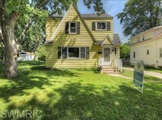 123 Bowne St NE, Grand Rapids, MI 49505
