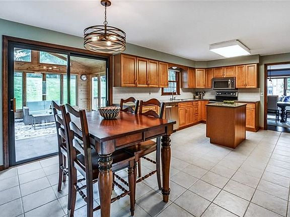 5th image of 2468 2468 Alydar Dr