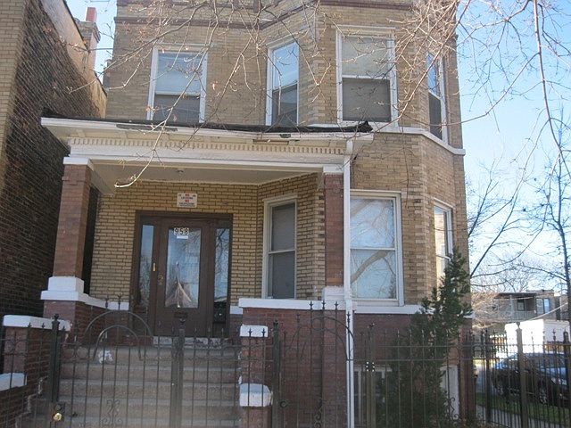1st image of 958 N Lawndale Ave