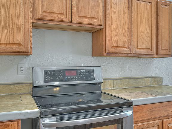 5th image of 38 Del Sol Ct