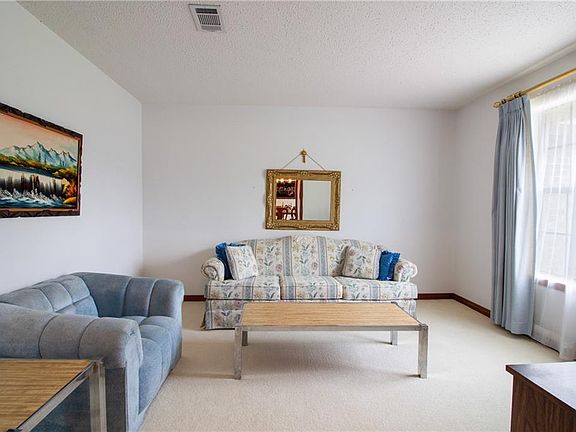 5th image of 109 Somerset St