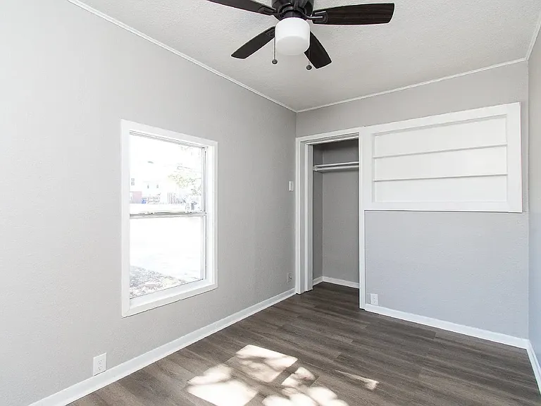 605 N Main St — Photo 10