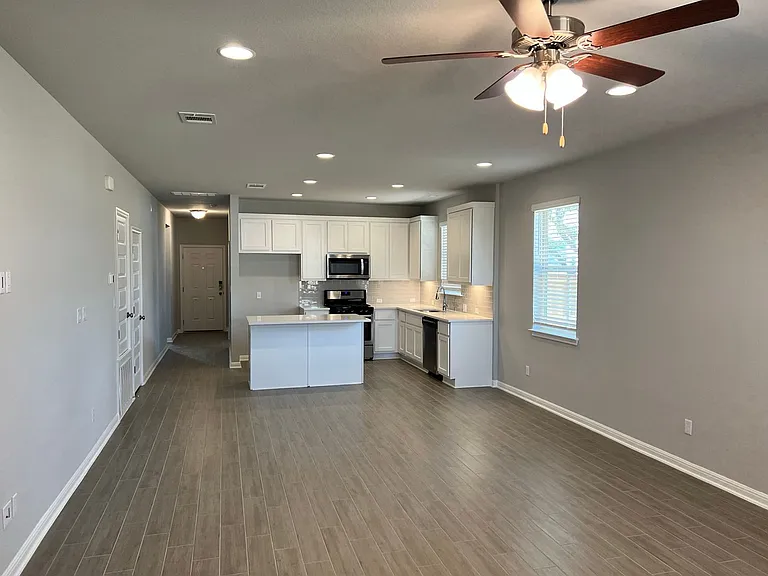 2724 Juniper Woods Rd — Photo 4