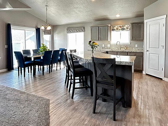 4th image of 2045 E Mine Rock Rd