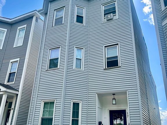 2nd image of 17 M St