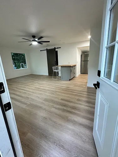 1377 Willis St Photo 1