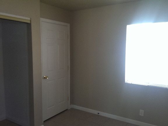 3rd image of 1036 Jefferson Blvd