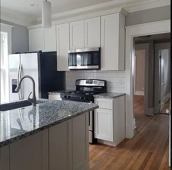 4056 Cleveland Ave — Photo 1