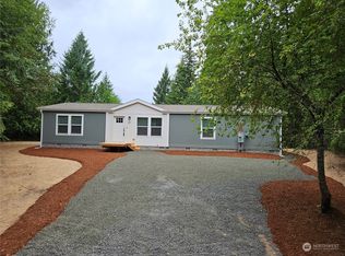 20 E Olyview Pl, Grapeview, WA 98546