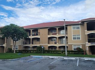 11601 SW 2nd St, Pembroke Pines, FL 33025