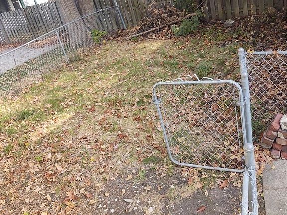 5th image of 1565 Hopkins Ave