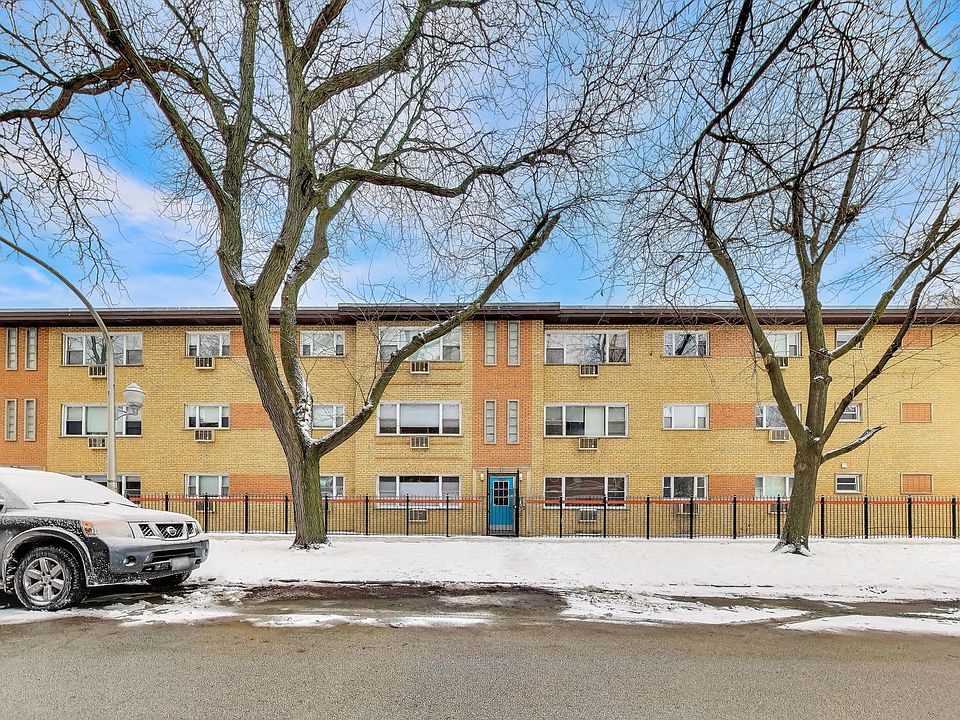 1st image of 6828 N Greenview Ave APT 1N