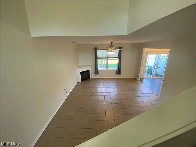 8601 Dunham Dr — Photo 2