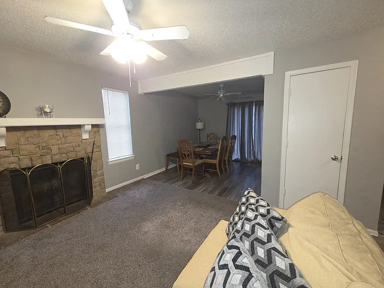 2813 Eaton St — Photo 9