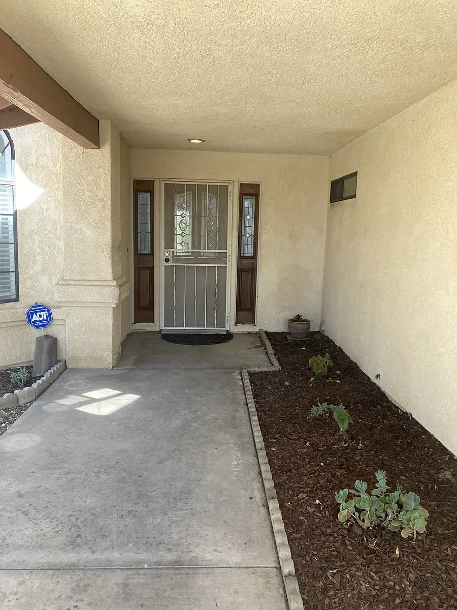 Building Photo - 13855 Driftwood Dr