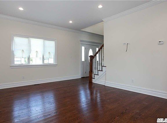 3rd image of 366 N Idaho Ave