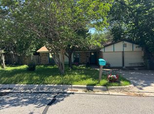 4201 Hunters Ct, Arlington, TX 76016