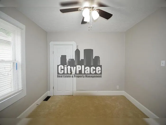 2862 Highland Pl — Photo 13