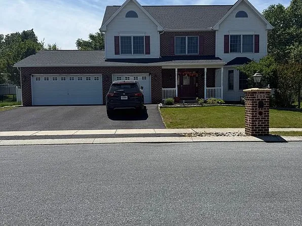 130 Koch Ln, Harrisburg, PA 17112
