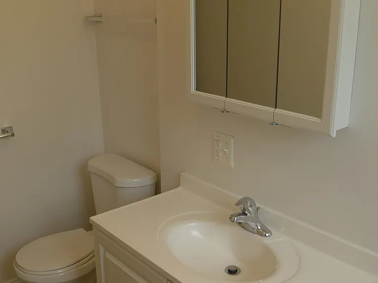 437 S Scoville Ave — Photo 18