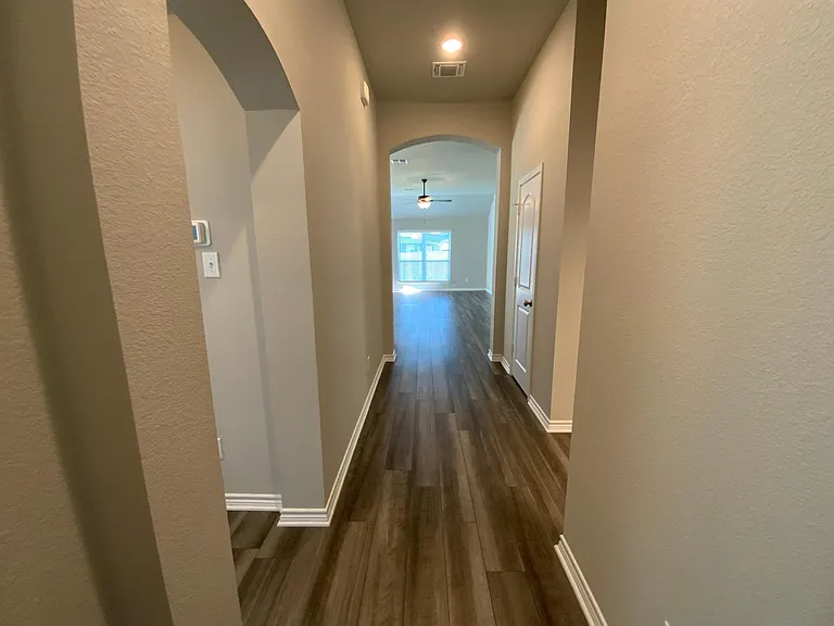 5208 Leaning Tree Dr — Photo 11