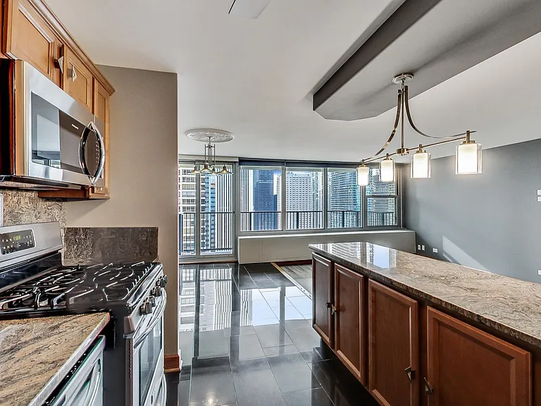 400 E Randolph St #3326 — Photo 16