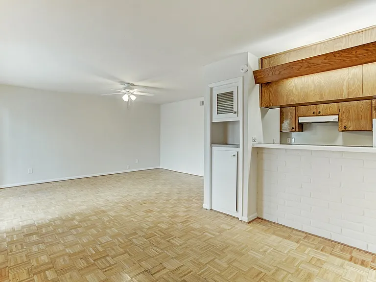 229 Westmoreland St #1-11 — Photo 7