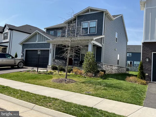 22773 Orchard Grove Dr, Ashburn, VA 20148