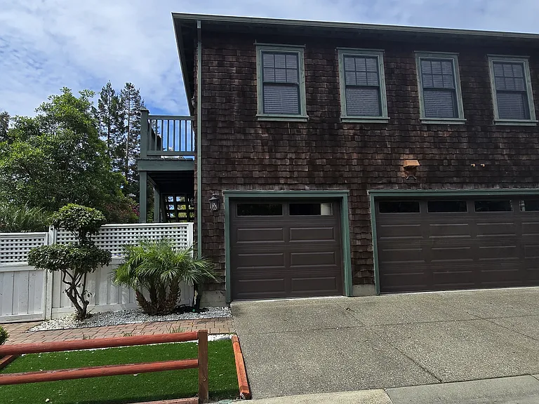 1099 Promenade St #A — Photo 4
