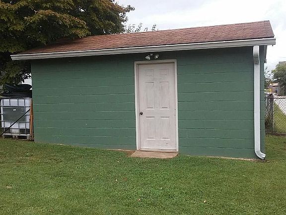 2nd image of 1320 39th St