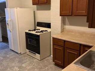 946 N 6th St APT 1, Reading, PA 19601