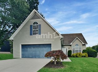 8424 Foxworth Trl, Powell, TN 37849