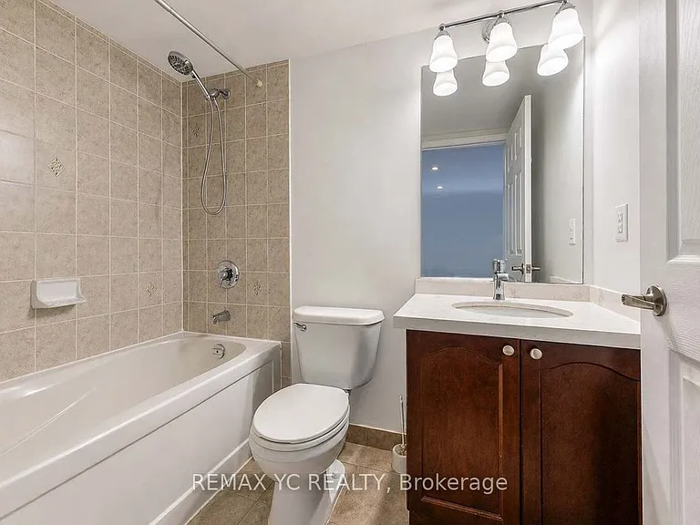 35 Hollywood Ave #216 — Photo 8