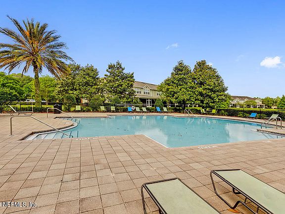 3rd image of 6897 WOODY VINE Drive