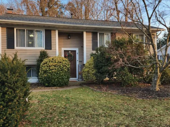 525 Kenora Dr, Millersville, MD 21108