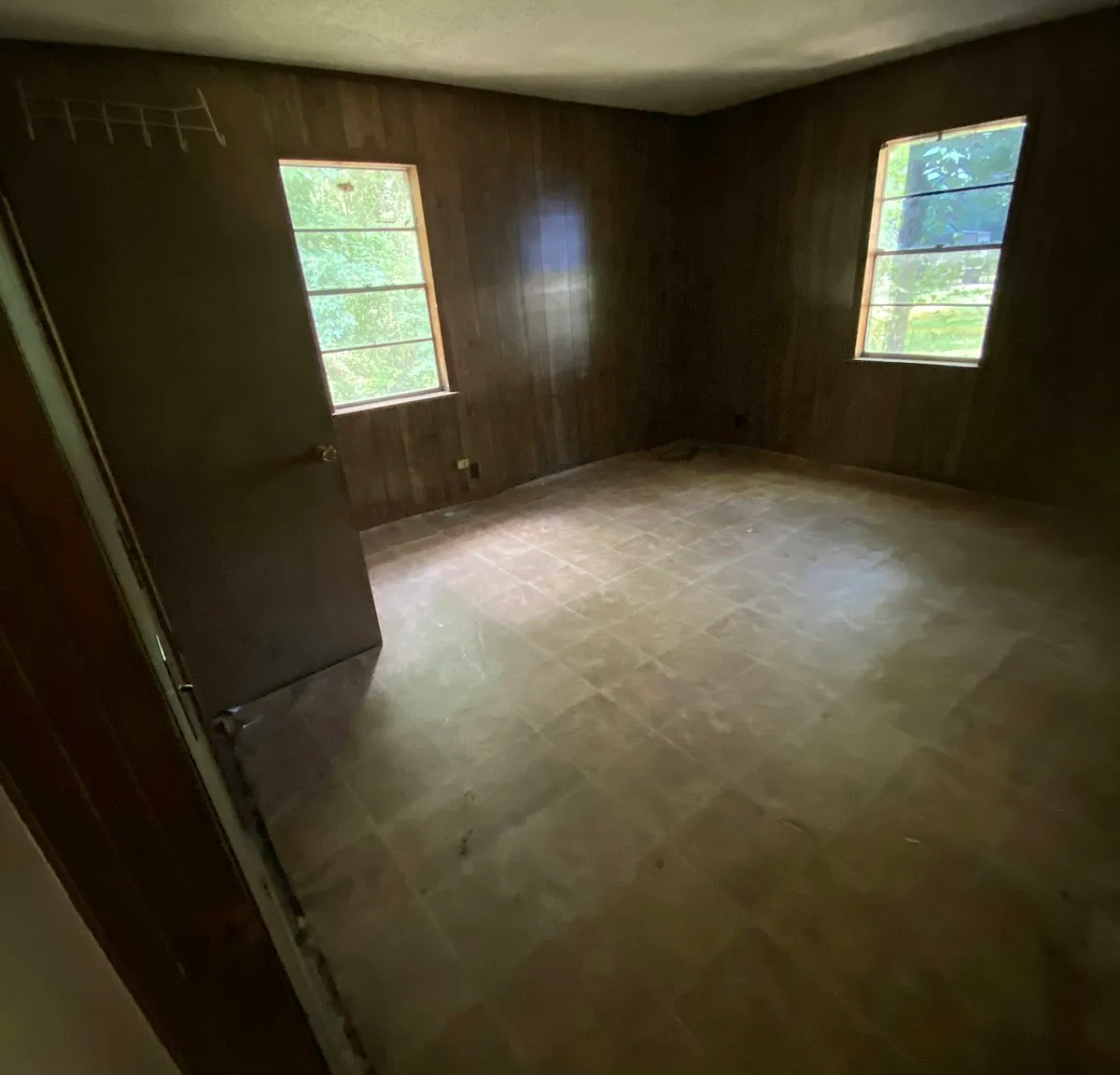 715 Sherman Avenue — Photo 3