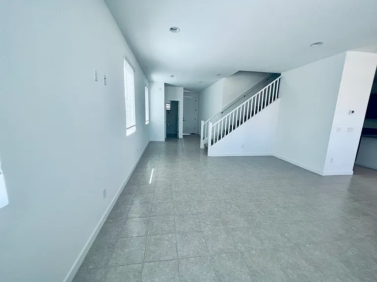 6038 W Hartford Ct — Photo 13
