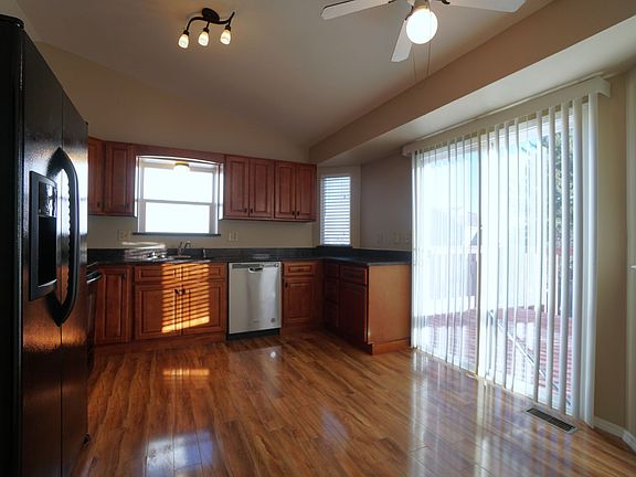5th image of 8435 Candleflower Cir