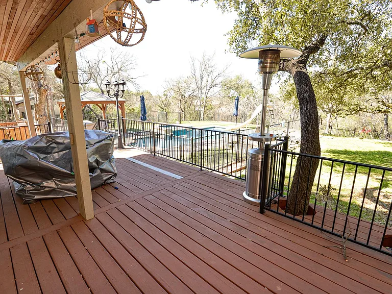 10710 D K Ranch Rd — Photo 2