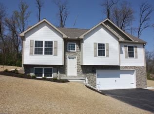 69 Gentle Dr, East Earl, PA