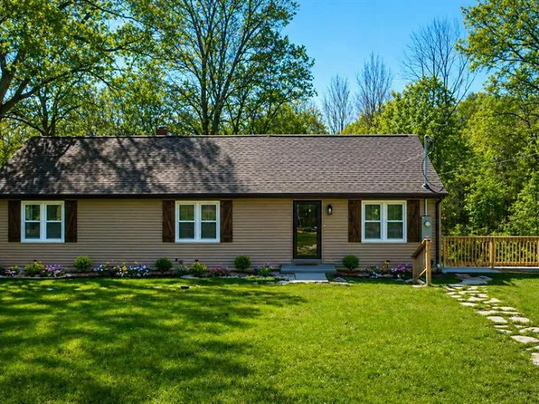 12902 Dorsett Rd, Maryland Heights, MO 63043