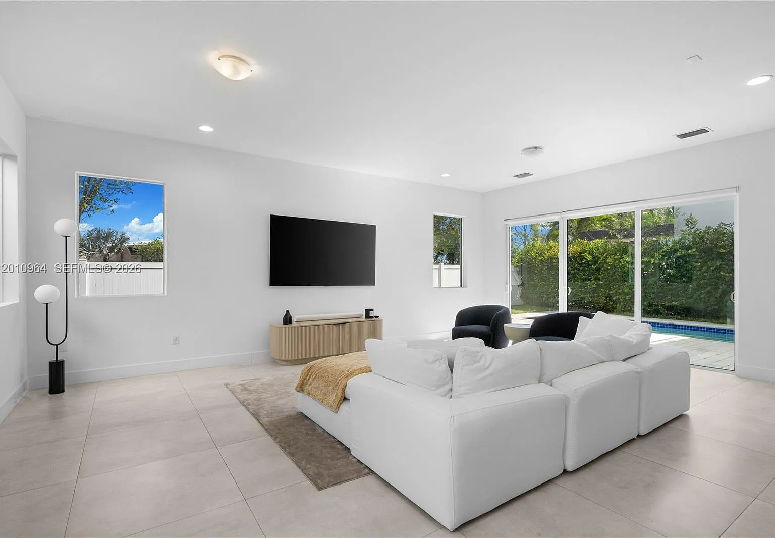 Doral Commons Residential — Photo 2