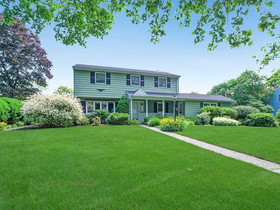 1st image of 7 Lark Ln