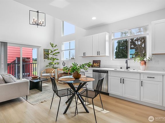 5th image of 27523 102nd Avenue NW #C
