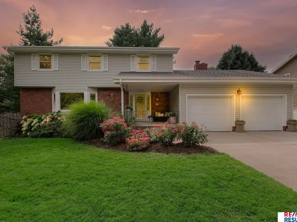 12405 Hickory Rd, Omaha, NE 68144